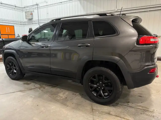 2016 JEEP CHEROKEE TRAILHAWK LOADED ACCIDENT FREE SAFETIED - Photo 11