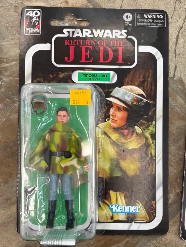 Variety of NEW Star Wars Collectable Toys - Photo 4