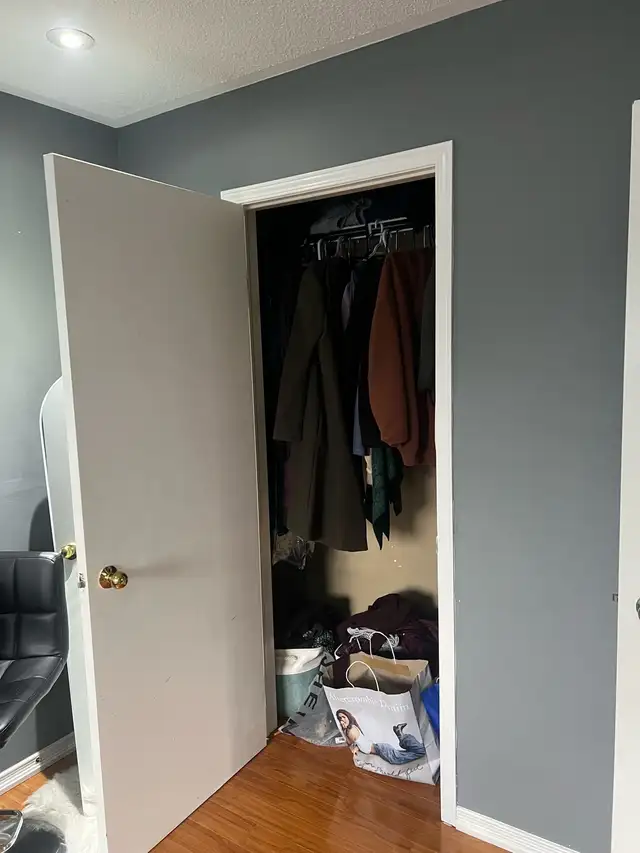 Room for Rent - Photo 2