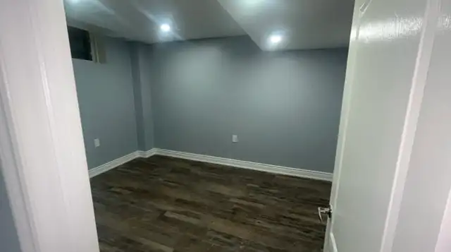 3 Bedroom and 2 washroom legal basement for rent - Photo 9