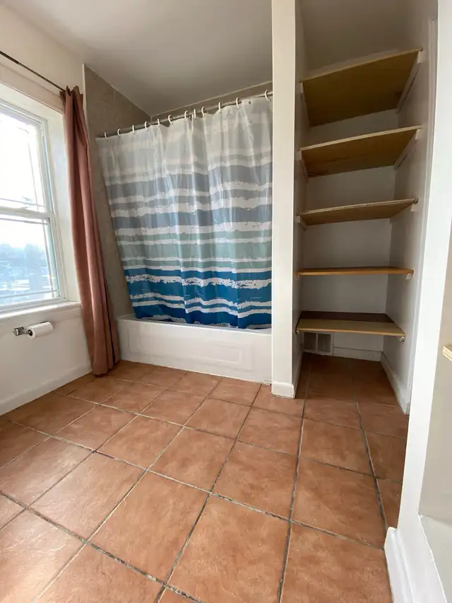 4 BEDROOM 2.5 BATH SINGLE HOME FOR RENT - Photo 9