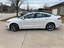 2014 Ford Fusion Titanium AWD - Photo 2