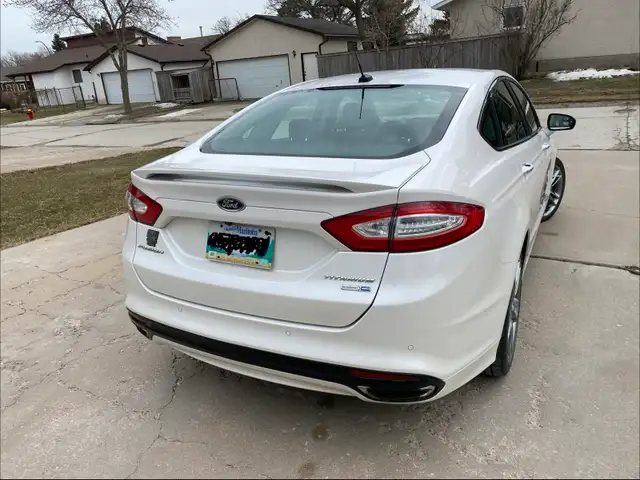 2014 Ford Fusion Titanium AWD - Photo 3