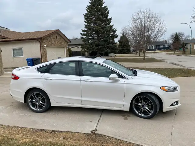 2014 Ford Fusion Titanium AWD - Photo 4