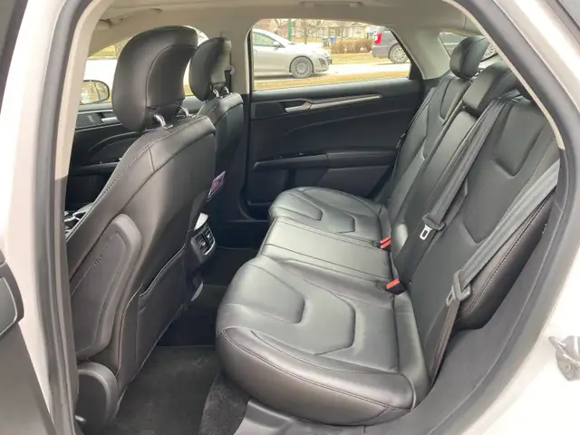 2014 Ford Fusion Titanium AWD - Photo 7