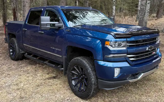 2017 Chevrolet-Silverado 1500 LTZ-6.2L, V8 (376CI) - Photo 2