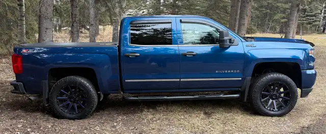 2017 Chevrolet-Silverado 1500 LTZ-6.2L, V8 (376CI) - Photo 3