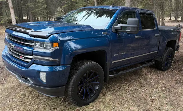 2017 Chevrolet-Silverado 1500 LTZ-6.2L, V8 (376CI) - Photo 4