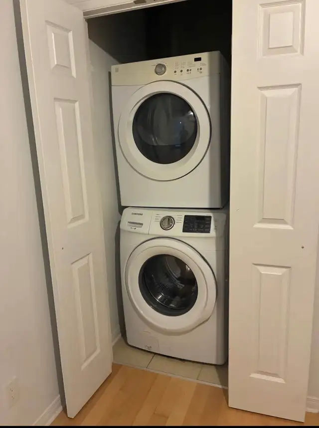 condo 2 1/2 avec chambre , place des arts - Photo 4