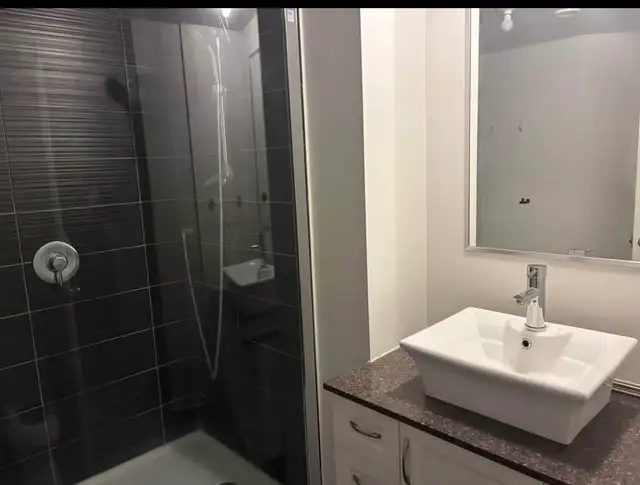 condo 2 1/2 avec chambre , place des arts - Photo 5