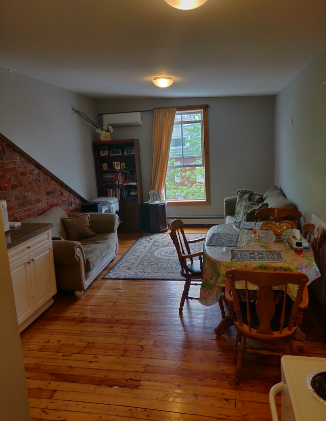 2 Bedroom Apartment For Rent ALL INCL, Downtown, KGH, Queens - Photo 2