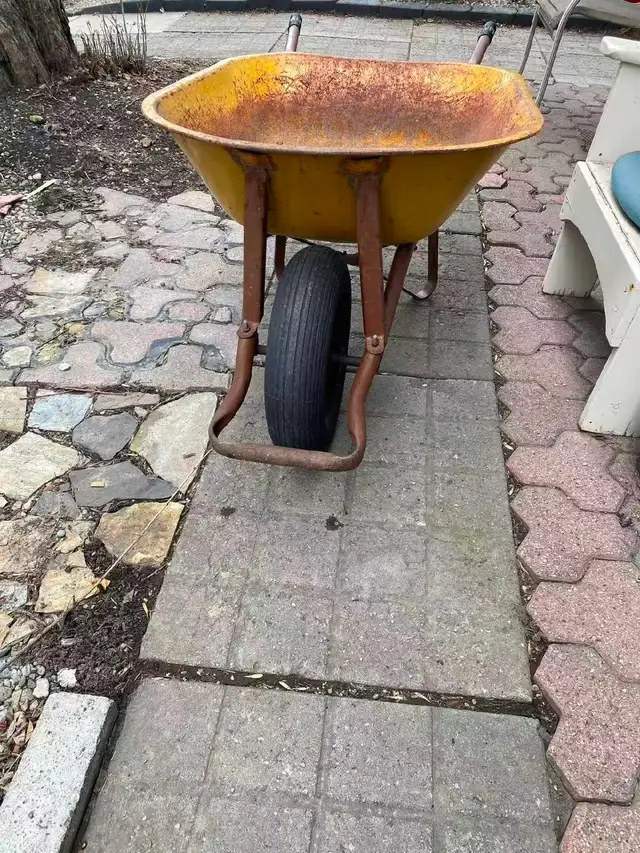 steel wheelbarrow for sale - Photo 2