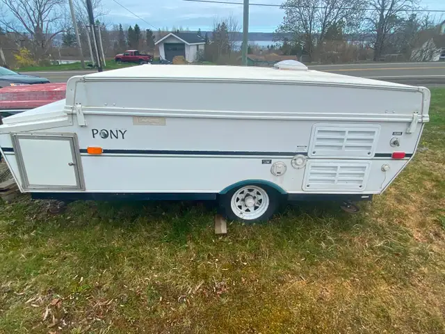 Tent trailer - Photo 8