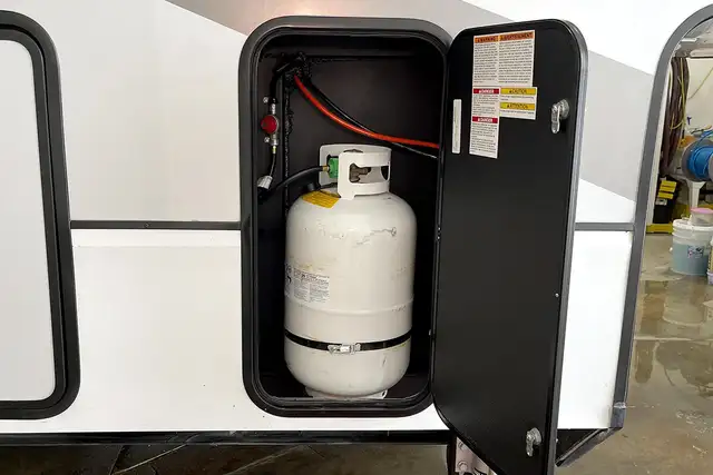 2022 Alliance RV Paradigm 370FB – Luxury Pre-Owned 5th Wheel - Photo 10