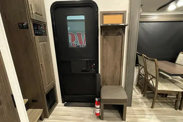 2022 Alliance RV Paradigm 370FB – Luxury Pre-Owned 5th Wheel - Photo 13