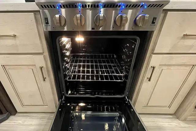 2022 Alliance RV Paradigm 370FB – Luxury Pre-Owned 5th Wheel - Photo 23