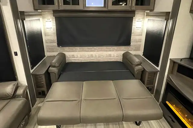 2022 Alliance RV Paradigm 370FB – Luxury Pre-Owned 5th Wheel - Photo 28