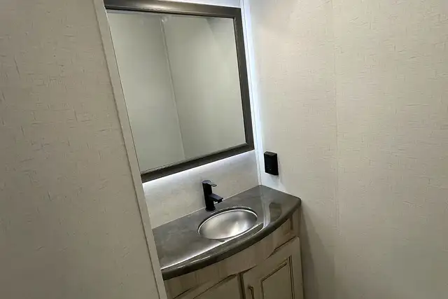 2022 Alliance RV Paradigm 370FB – Luxury Pre-Owned 5th Wheel - Photo 29