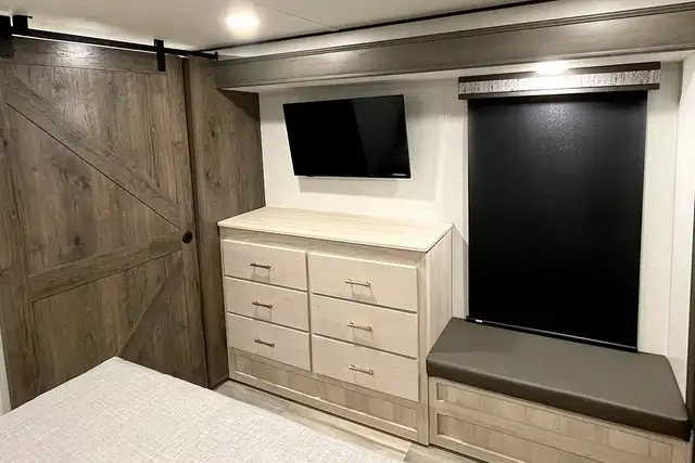 2022 Alliance RV Paradigm 370FB – Luxury Pre-Owned 5th Wheel - Photo 34