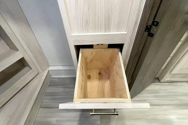 2022 Alliance RV Paradigm 370FB – Luxury Pre-Owned 5th Wheel - Photo 40