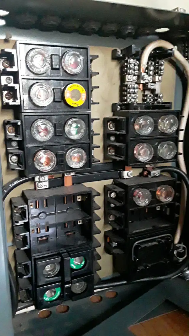 Electrical Panel - Photo 2