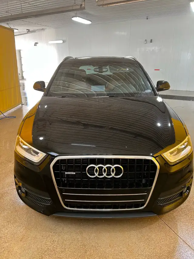 2015 Black Audi Q3 with leather and sunroof - Photo 3
