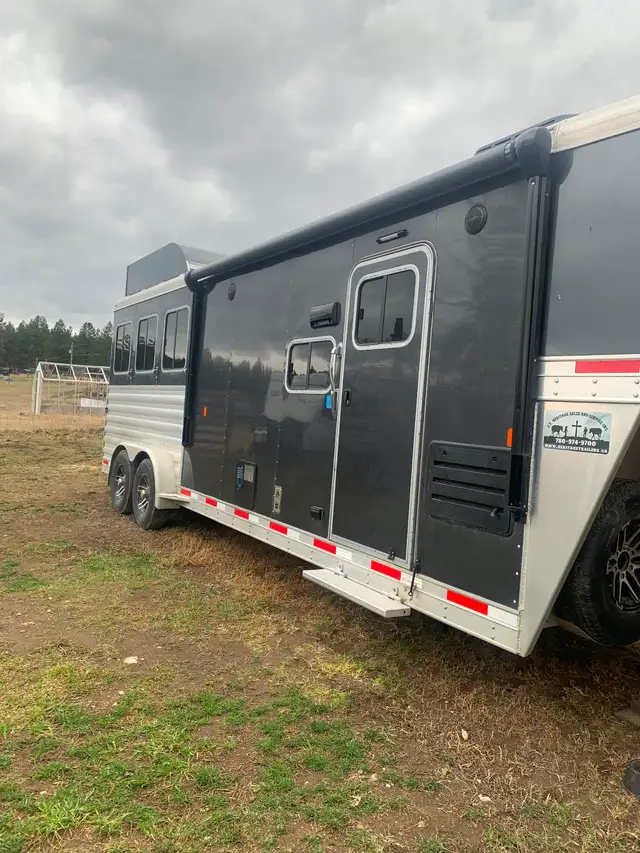 2020 exiss 3h living quarters - Photo 2