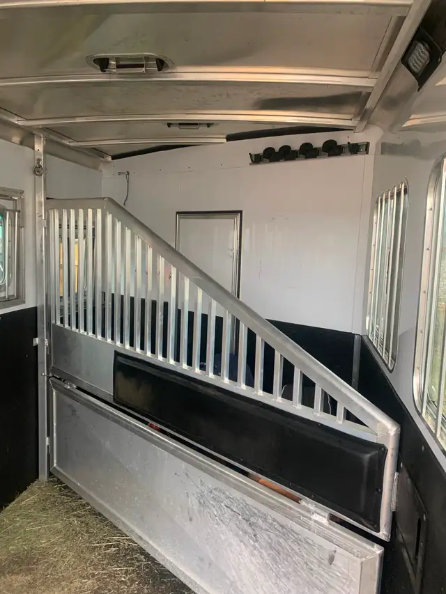 2020 exiss 3h living quarters - Photo 3