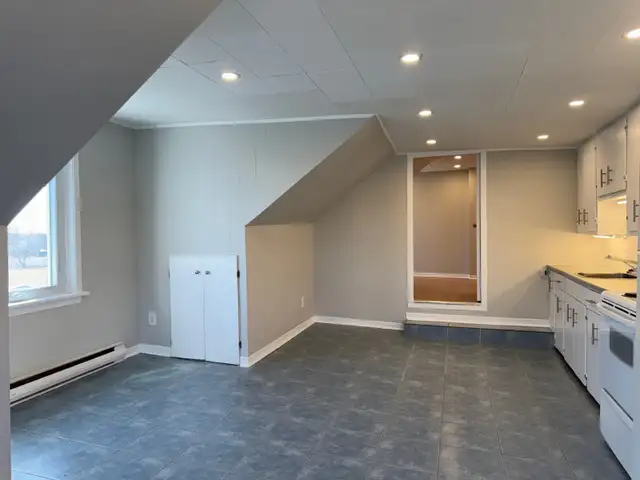 Bourget 1 Bedroom Apartment For Rent   Den All Inclusive - Photo 2