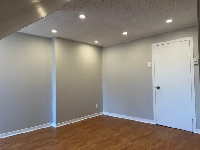 Bourget 1 Bedroom Apartment For Rent   Den All Inclusive - Photo 7