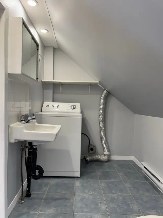 Bourget 1 Bedroom Apartment For Rent   Den All Inclusive - Photo 10