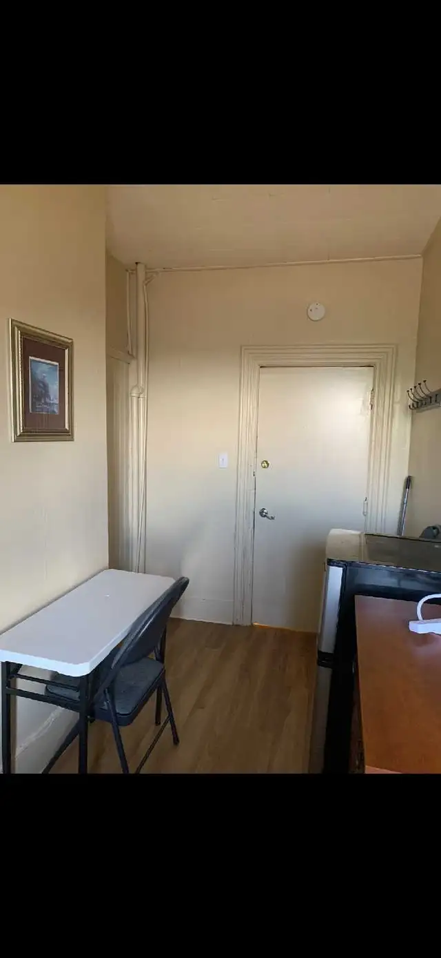 Furnished Room for Rent $650/month Wi/Fi Included - Photo 4