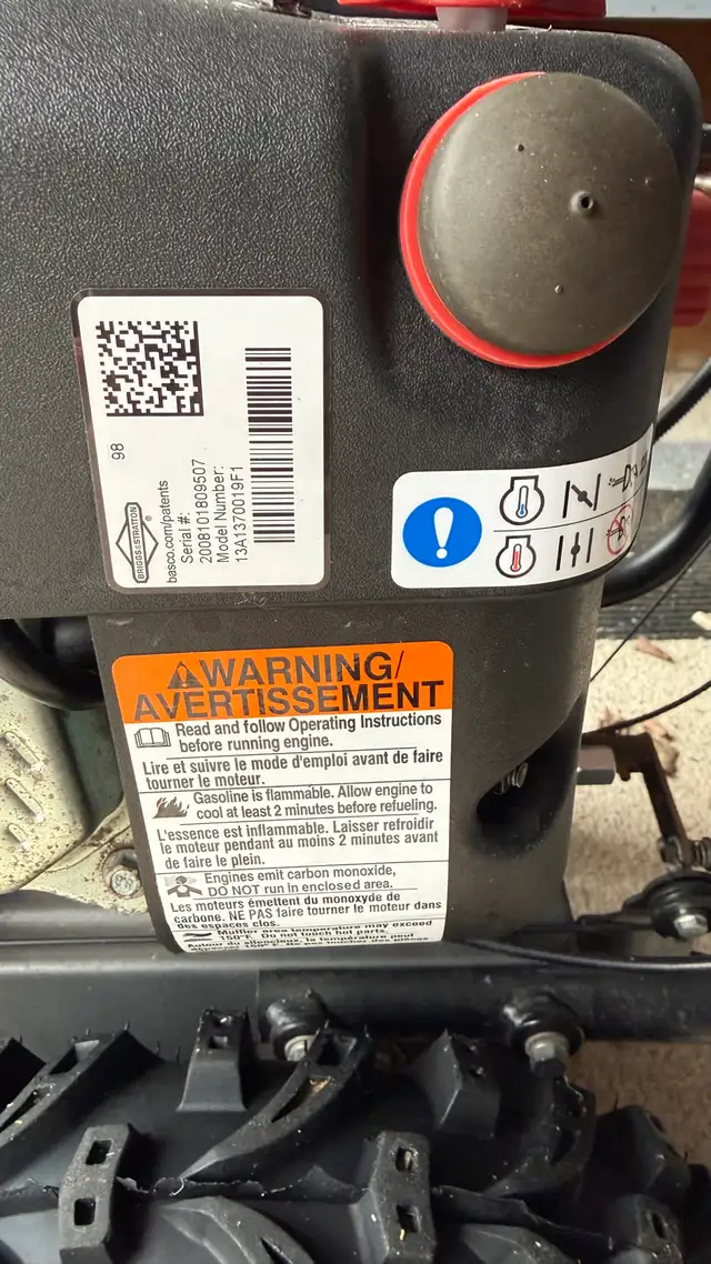 Snowblower - like new - Photo 4