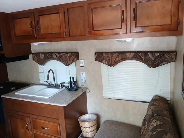 RV trailers - Photo 4