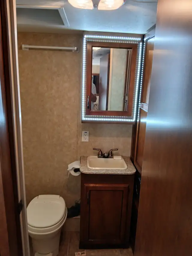 RV trailers - Photo 7