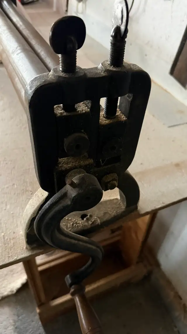 Sheet Metal Roller - Photo 2