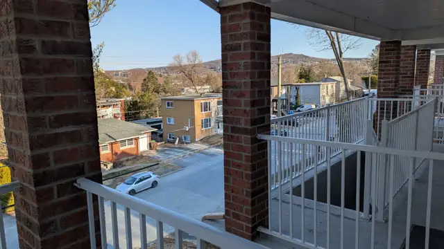 Grand 5 ½ avec bureau et garage chauffé - Photo 7