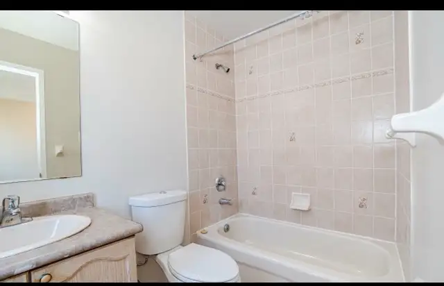 Master bedroom with attached washroom - Photo 9