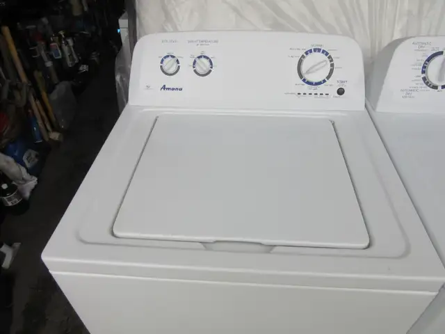 AMANA WASHER/DRYER LIKE NEW - Photo 3