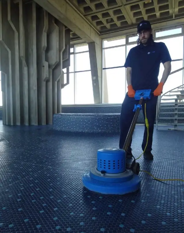 ENTRETIEN MÉNAGER PROFESSIONNEL – SOLUTIONS COMMERCIALES & RÉSID - Photo 2