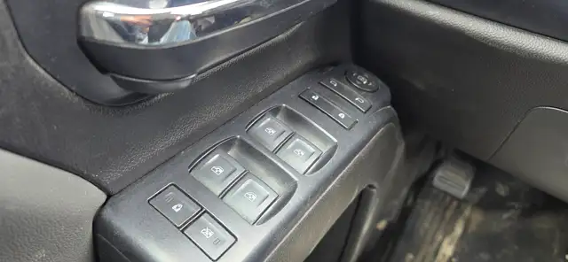 2018 Chevrolet Silverado 1500 Work Truck 4x4 - 4 Doors - V8 5.3L - Photo 15