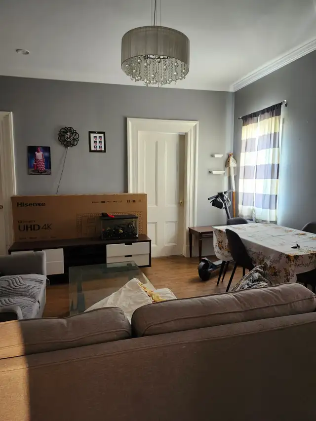 40 Cliff St #4 - Updated 3BR, Central Location, W/D in unit - Photo 2