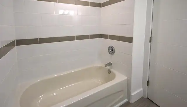 SULLIVAN'S POND ONE BEDROOM AVAIL MAY 8th $1695 - Photo 6