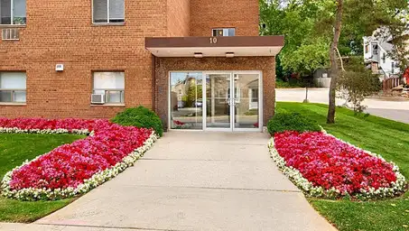 ALL INCLUSIVE-Cedar Towers-1BR  with PARKING SPACE in CAMBRIDGE - Photo 2