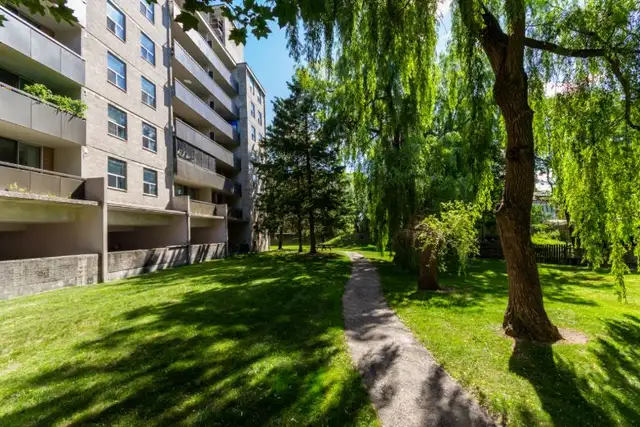 2 Bedroom Apartment Kitchener Newport Towers - All Inclusive - Photo 2