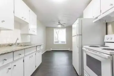 ALL INCLUSIVE - The Tuscan Apt 2BR Apt-Modern Upgrades - Balcony - Photo 5