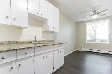 ALL INCLUSIVE - The Tuscan Apt 2BR Apt-Modern Upgrades - Balcony - Photo 6