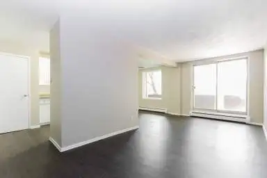 ALL INCLUSIVE - The Tuscan Apt 2BR Apt-Modern Upgrades - Balcony - Photo 7