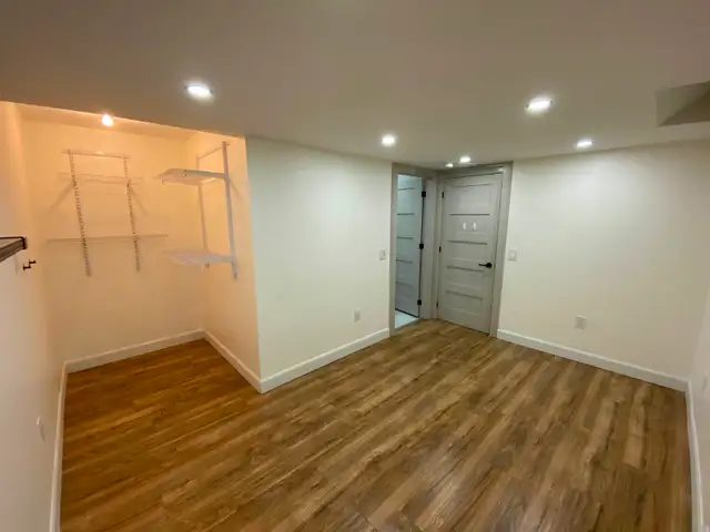 Modern & Fully Renovated Basement Apartment - Weston Rd and Roge - Photo 5