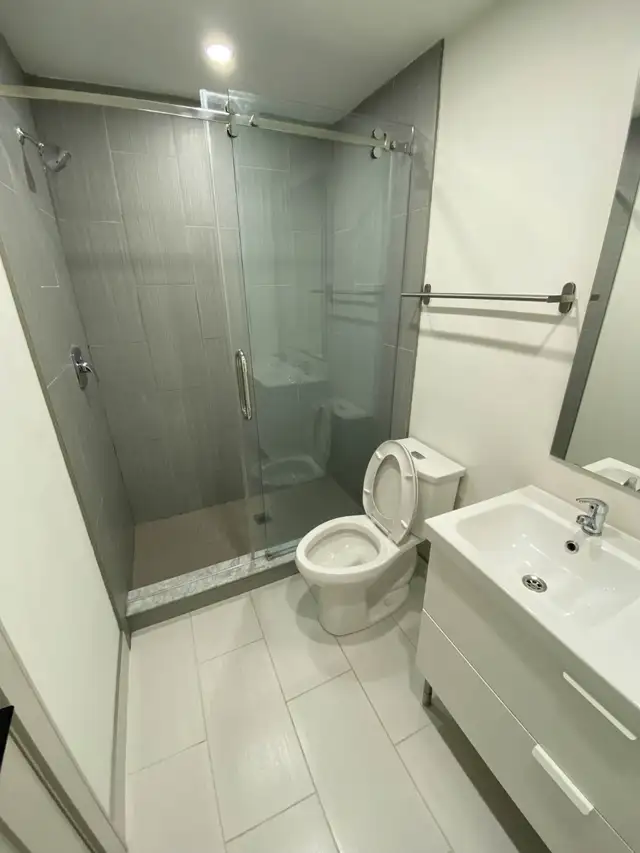 Modern & Fully Renovated Basement Apartment - Weston Rd and Roge - Photo 7